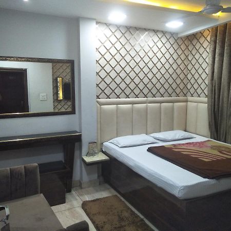 Hotel Brown Ludhiana Exterior photo